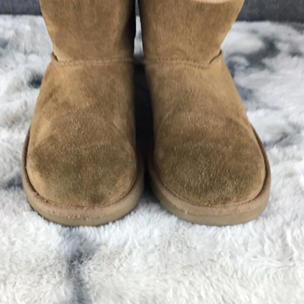 UGG soft suede